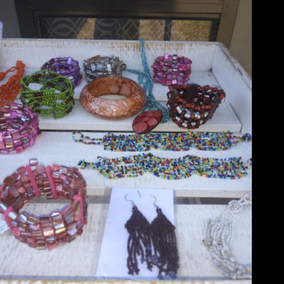 Shell Bracelet - Picture 4 of 4